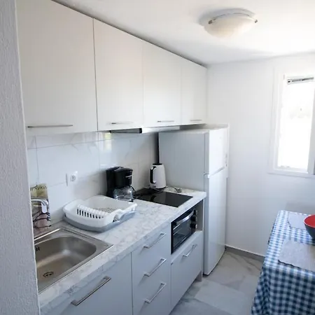Kikis Dream Refurbished With A Bacony And Sea Views Apartment Chrisi Akti (Paros)