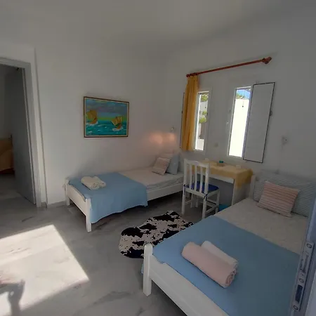 Kikis Dream Refurbished With A Bacony And Sea Views Apartment Chrisi Akti (Paros)